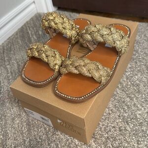 Steve Madden newbie bronze size 8